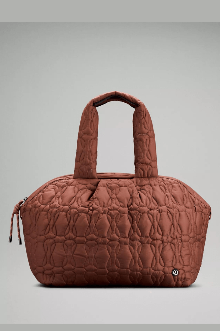 ancient copper quilted embrace tote bag 20l