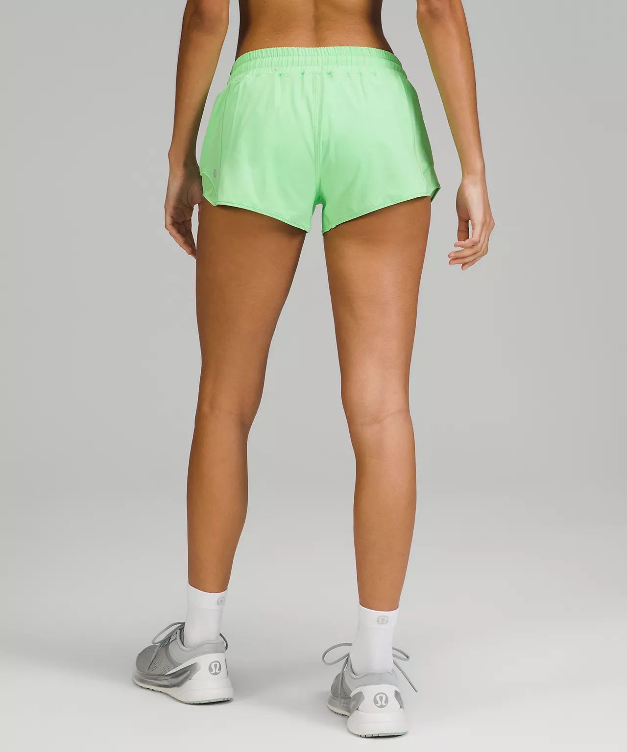 lululemon-running-shorts-Hotty Hot Low-Rise Lined Short 2.5 - scream-green 3