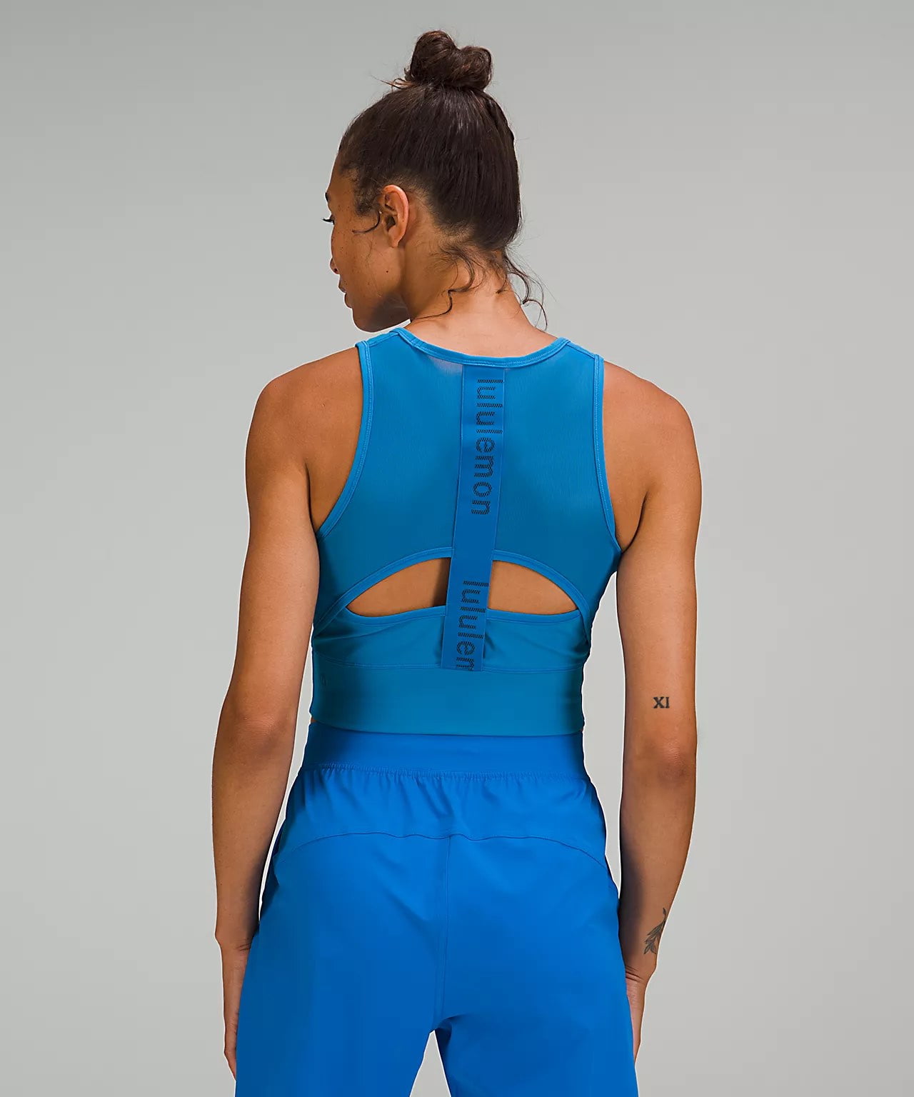 Mesh-Back Training Cropped Tank Top - Poolside 2