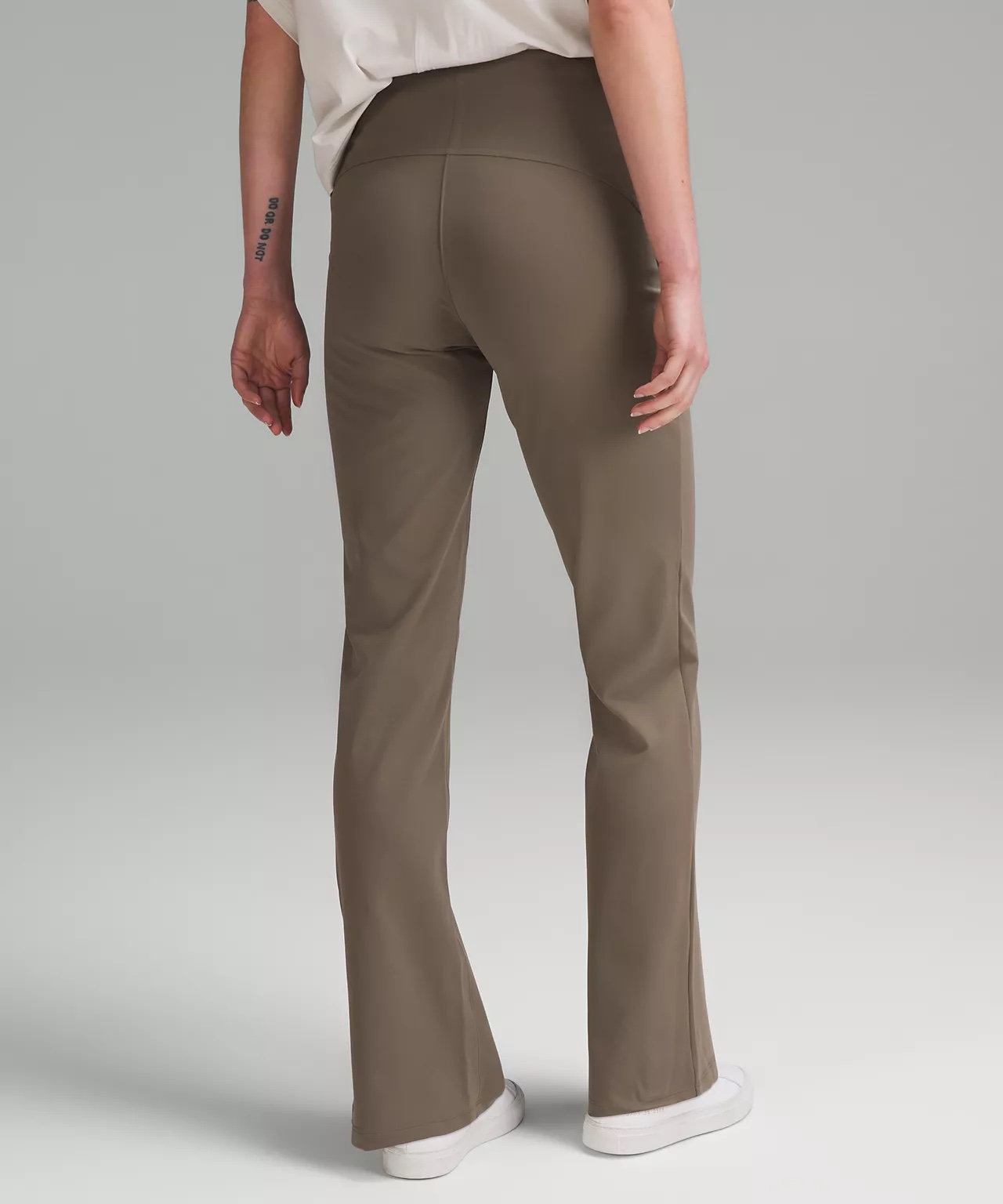 HIGH LEG AND HIGH RISE PANT SHADOWS OF ARMADA